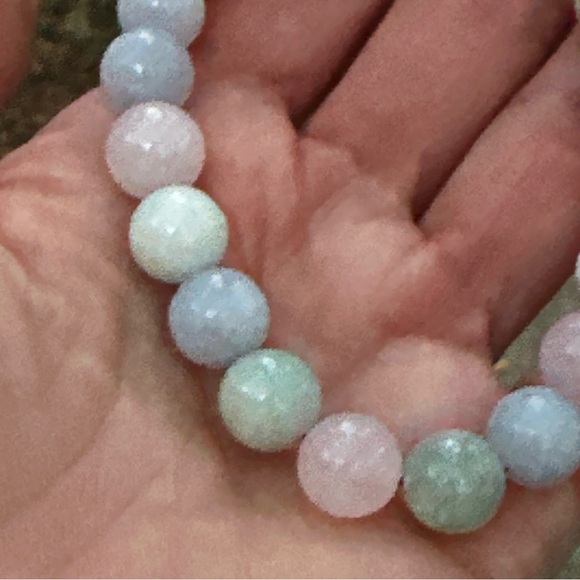 10mm Natural Morganite Beaded Bracelet with a stretchable wire - Picture 6 of 17